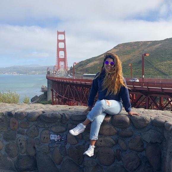 Meet your Posher, Gladys - Picture 2 of 3